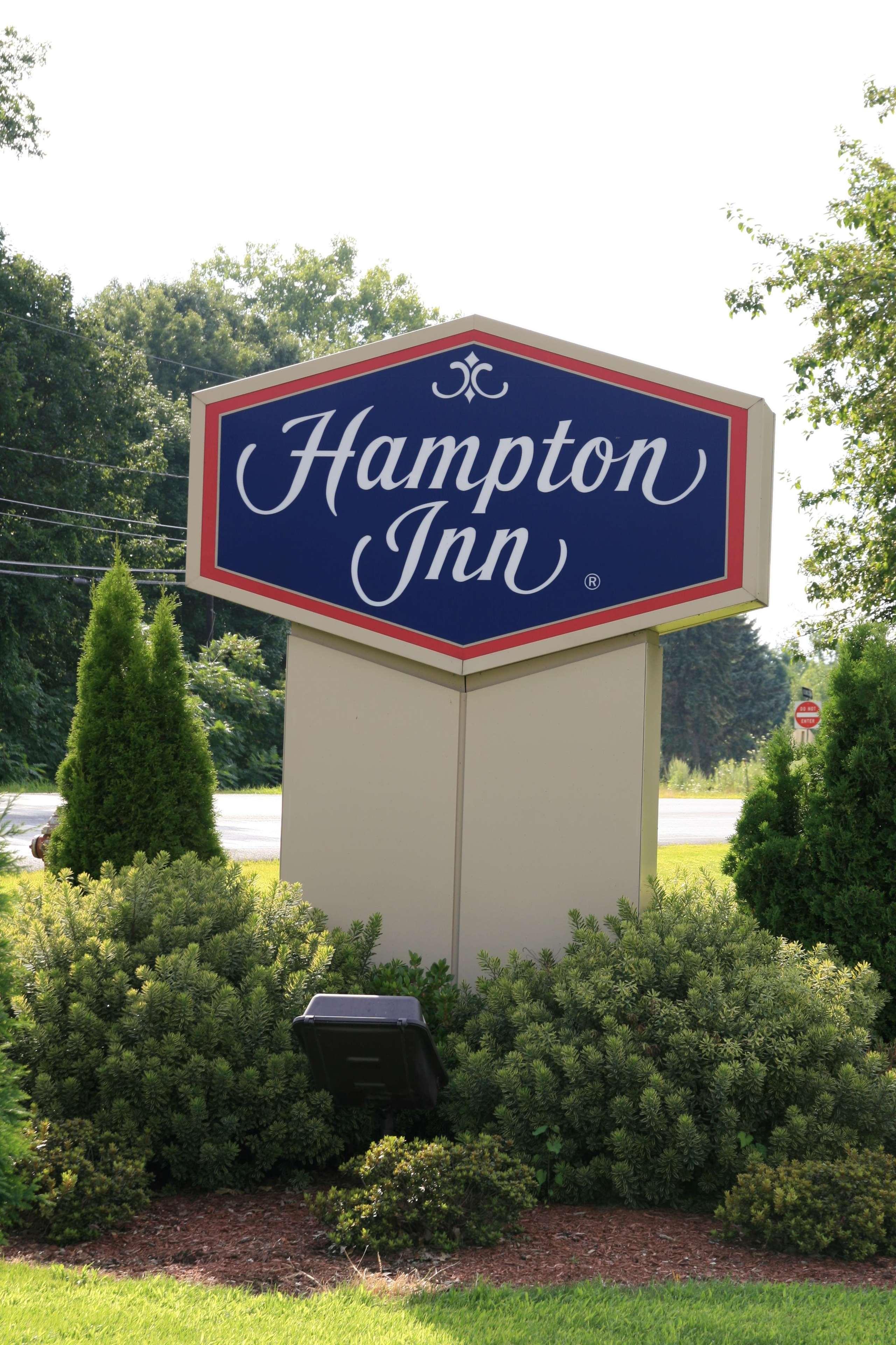 Hampton Inn Hadley-Amherst Area Ngoại thất bức ảnh