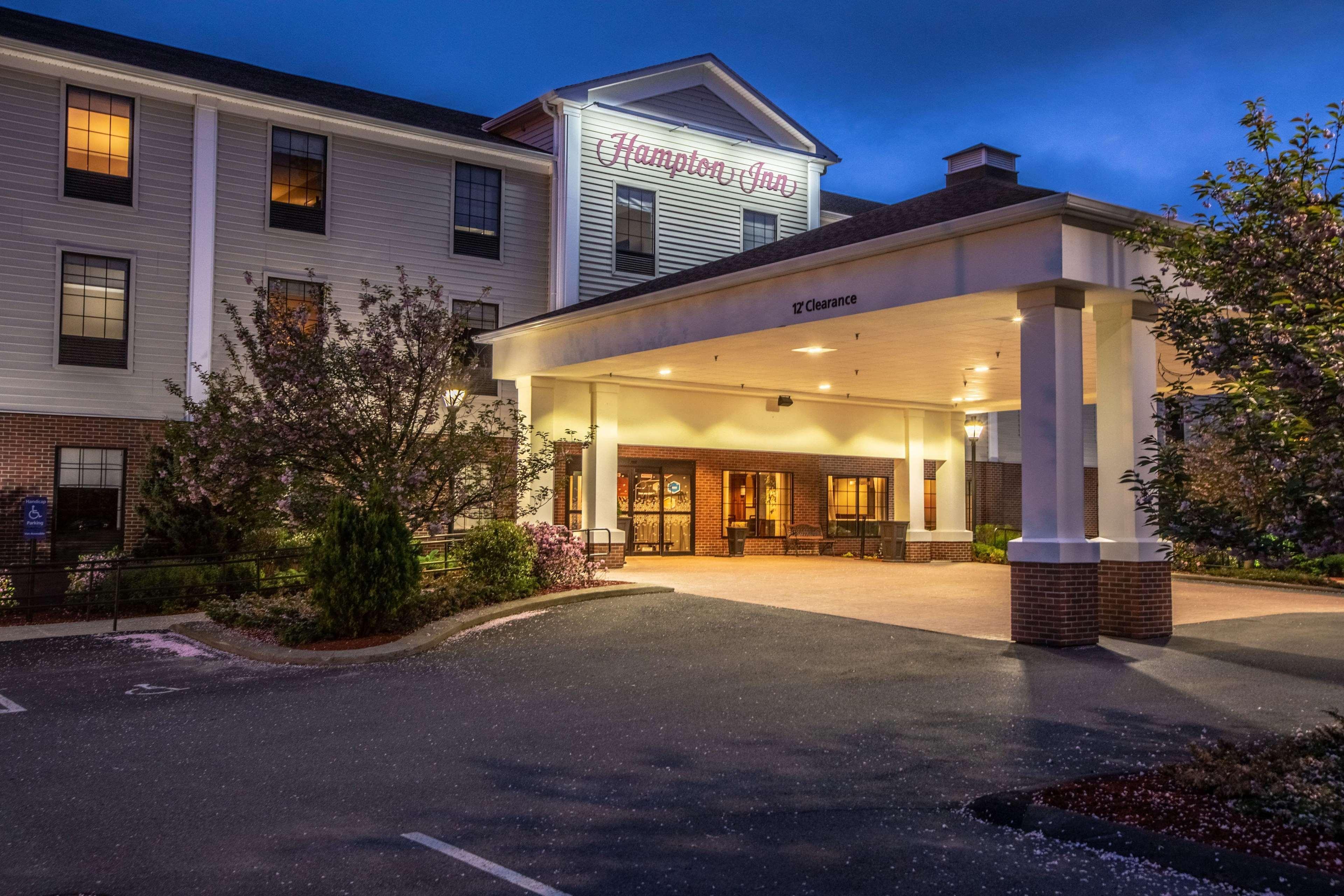 Hampton Inn Hadley-Amherst Area Ngoại thất bức ảnh